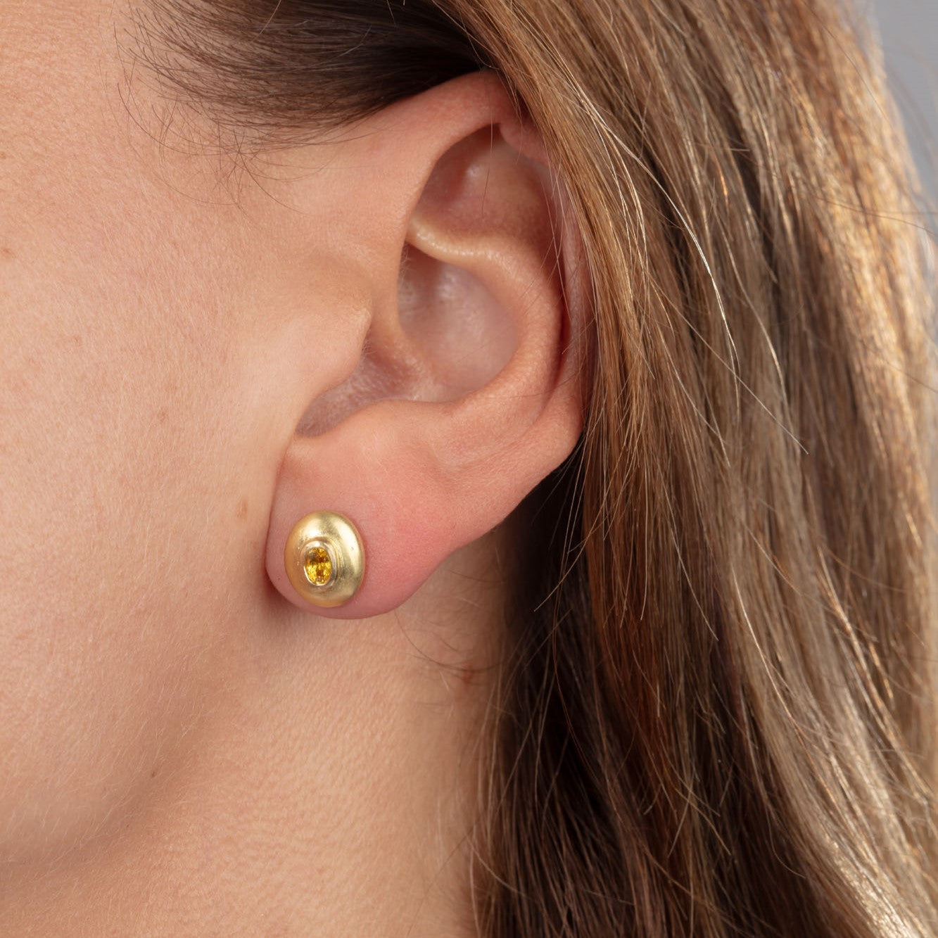 Pebble Studs with Yellow Sapphire