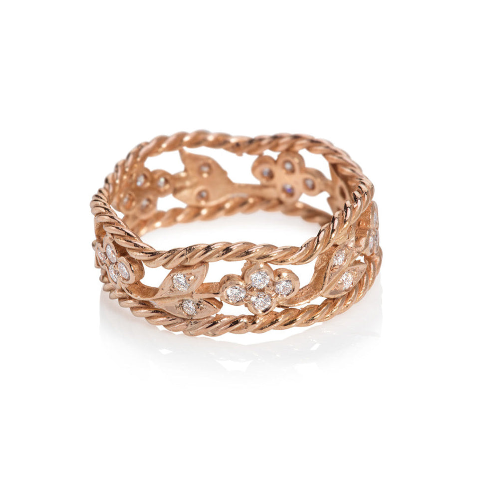 Rose Gold Ring Set With Diamonds