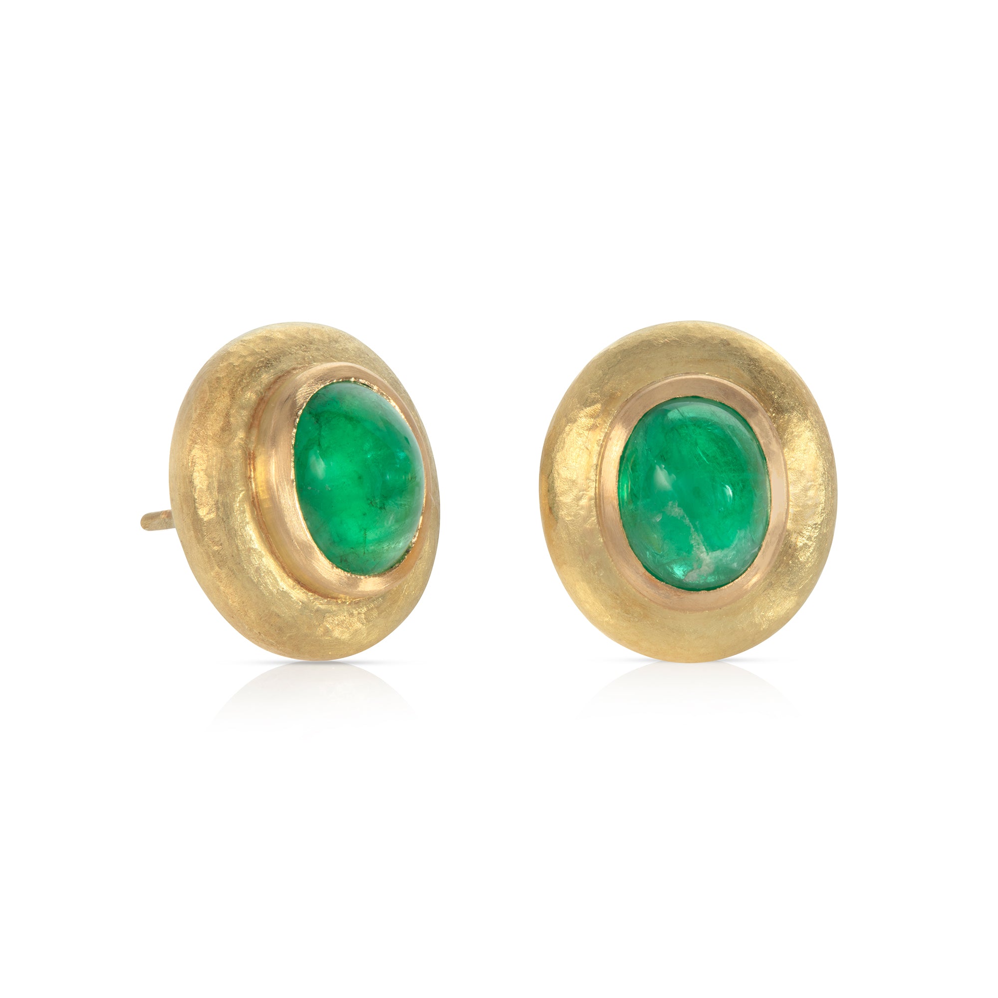 Oval Emerald Stud Earrings in Beaten Gold