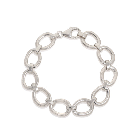 Silver bracelet with smooth oval links, highly polished finish
