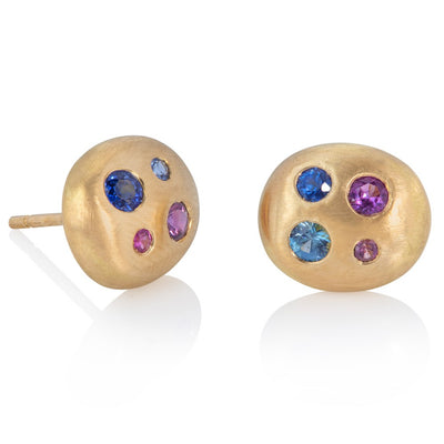 Small stud earrings, in pebble shape, set with multi-coloured sapphires