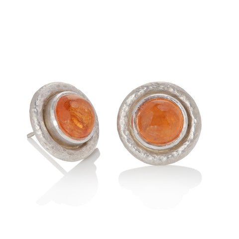 White gold stud earrings set with round mandarin garden cabochon, finished with hammered texture
